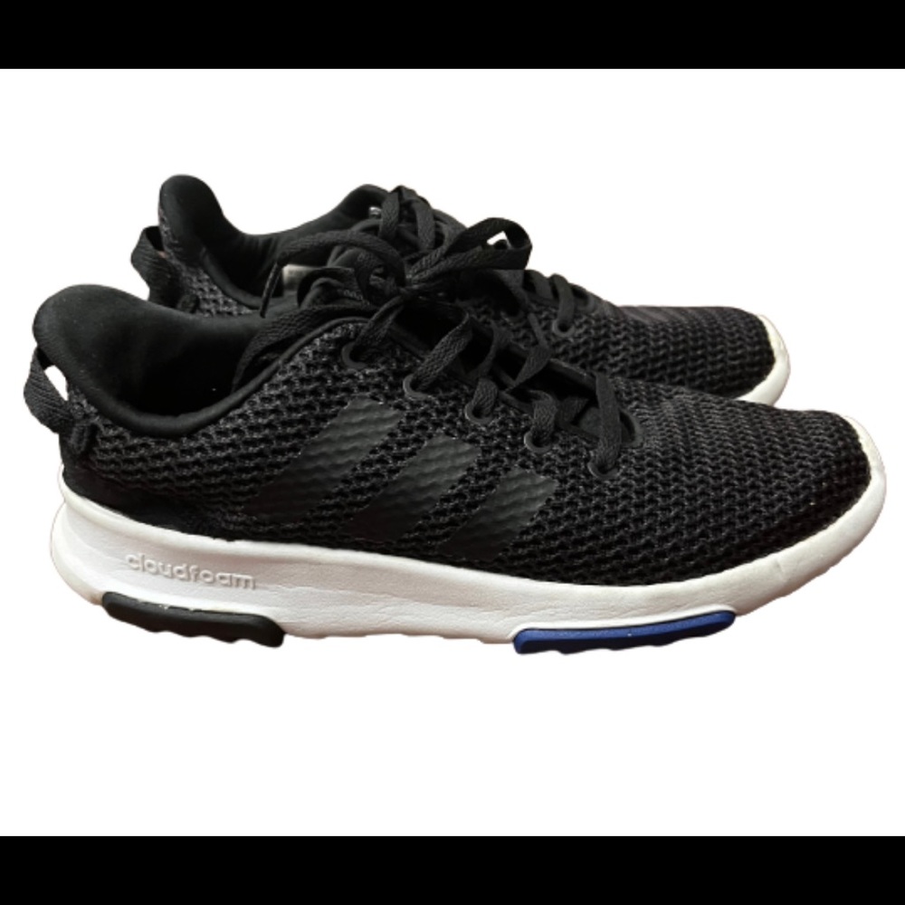 Adidas Cloud foam Sneakers Size 6